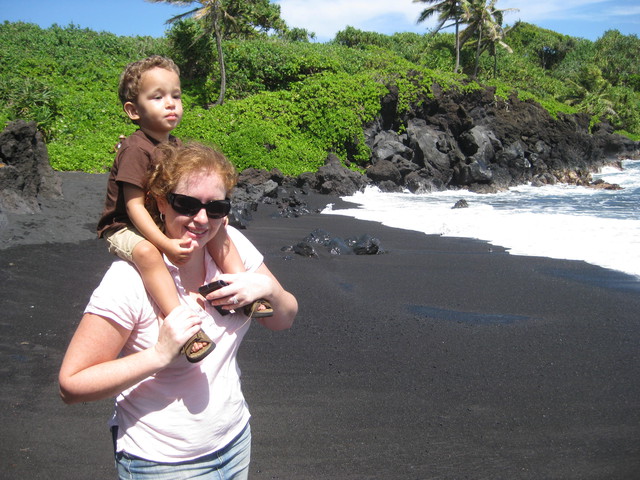 Road to Hana: Waianapanapa Black Sand Beach