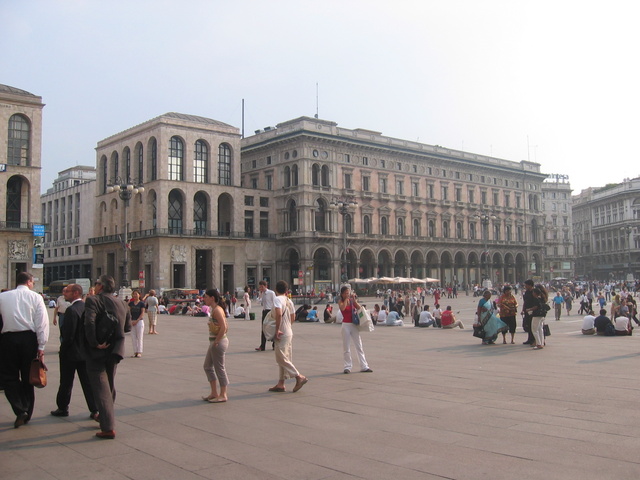 Duomo Piazza 2