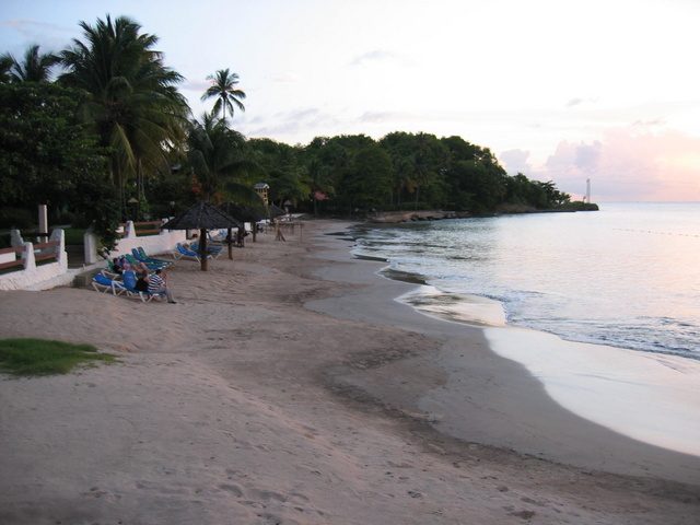 Sandals Halcyon Beach