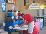 Quazimoto helping vend